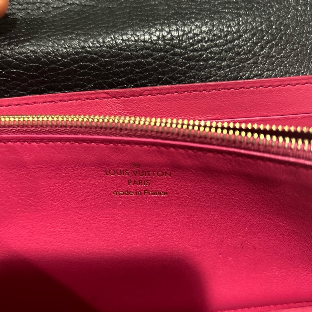 Louis Vuitton Wallet - Picture 8 of 12